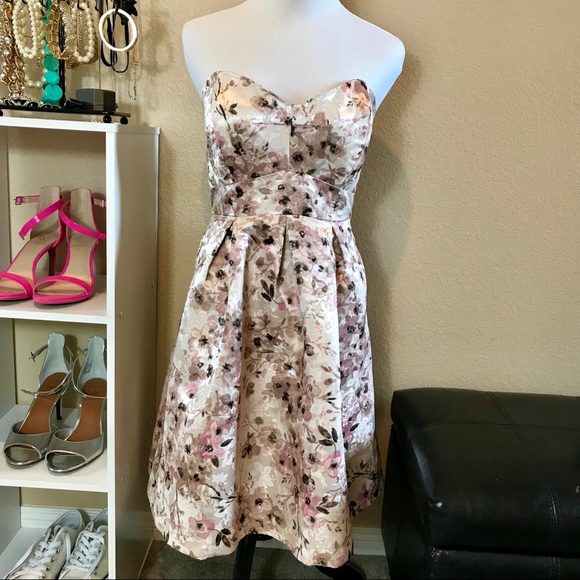 LC Lauren Conrad Runway Strapless Floral Dress - Picture 2 of 4